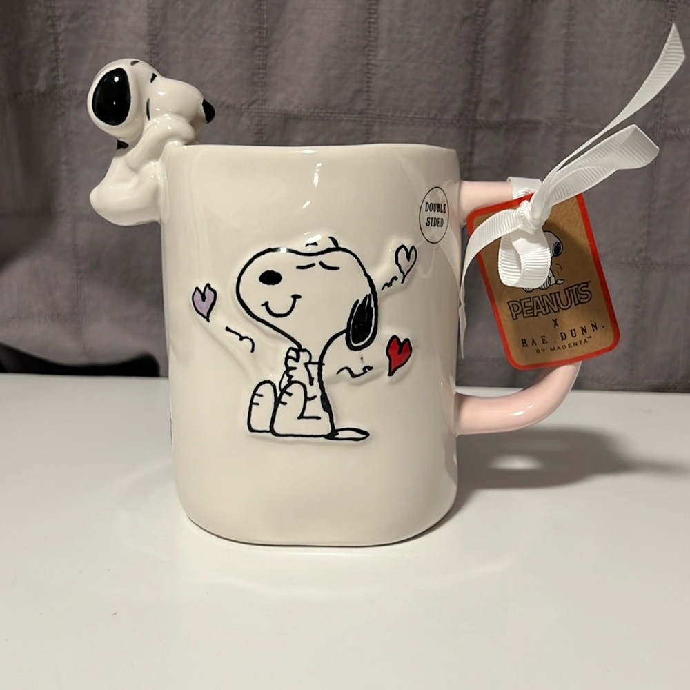 Peanuts Snoopy Mug - Picture 1 of 5